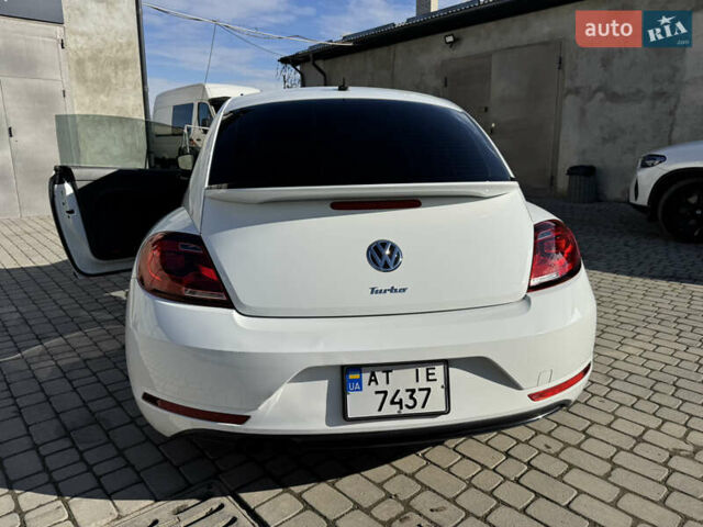 Белый Фольксваген Битл, объемом двигателя 1.98 л и пробегом 100 тыс. км за 12900 $, фото 4 на Automoto.ua