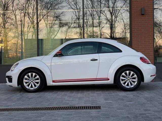 Белый Фольксваген Битл, объемом двигателя 1.8 л и пробегом 121 тыс. км за 11990 $, фото 3 на Automoto.ua