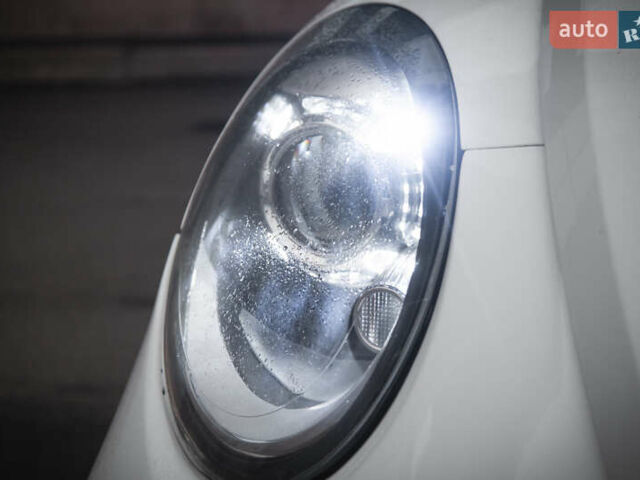 Білий Фольксваген Бітл, об'ємом двигуна 1.98 л та пробігом 126 тис. км за 12900 $, фото 29 на Automoto.ua