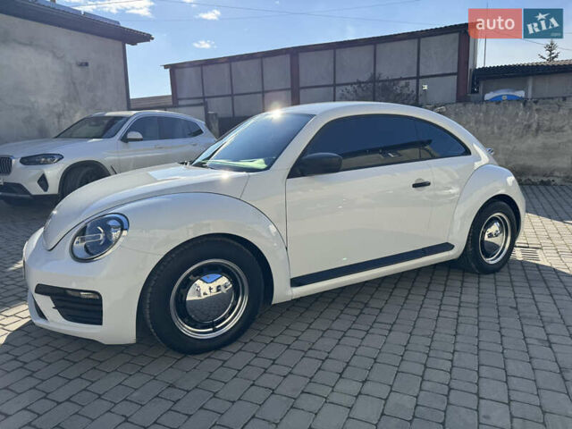Белый Фольксваген Битл, объемом двигателя 1.98 л и пробегом 100 тыс. км за 12900 $, фото 6 на Automoto.ua