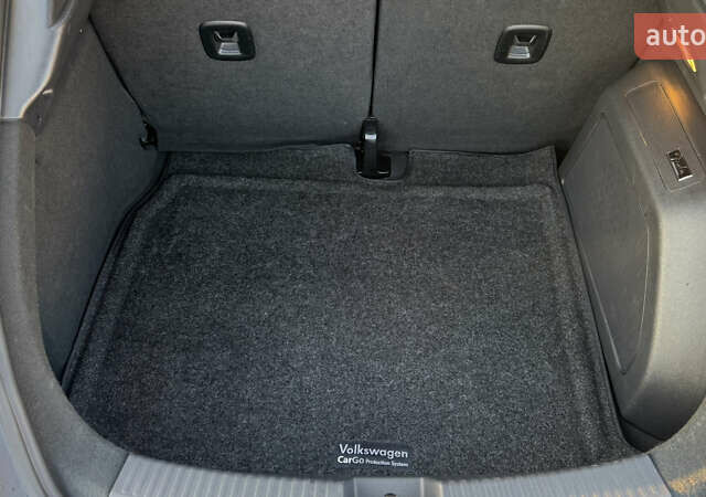 Білий Фольксваген Бітл, об'ємом двигуна 1.98 л та пробігом 107 тис. км за 16000 $, фото 19 на Automoto.ua