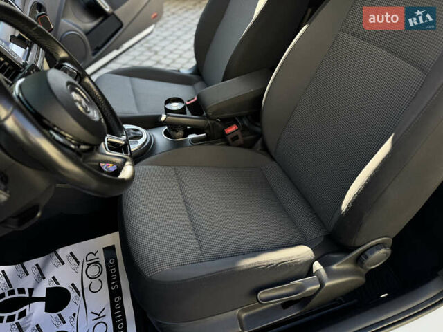 Белый Фольксваген Битл, объемом двигателя 1.98 л и пробегом 100 тыс. км за 12900 $, фото 15 на Automoto.ua