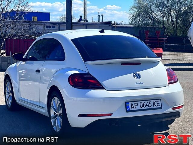 Белый Фольксваген Битл, объемом двигателя 1.8 л и пробегом 140 тыс. км за 13999 $, фото 4 на Automoto.ua