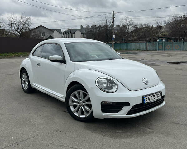 Белый Фольксваген Битл, объемом двигателя 1.8 л и пробегом 107 тыс. км за 12499 $, фото 2 на Automoto.ua