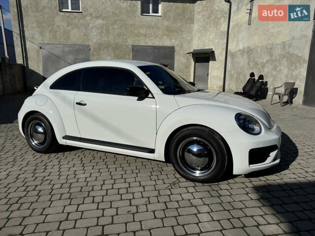 Белый Фольксваген Битл, объемом двигателя 1.98 л и пробегом 100 тыс. км за 12900 $, фото 2 на Automoto.ua