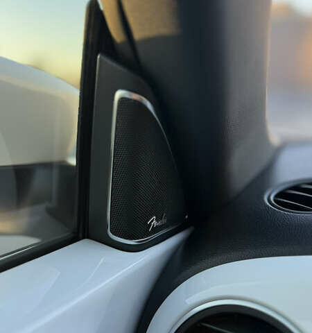 Білий Фольксваген Бітл, об'ємом двигуна 1.98 л та пробігом 107 тис. км за 16000 $, фото 22 на Automoto.ua