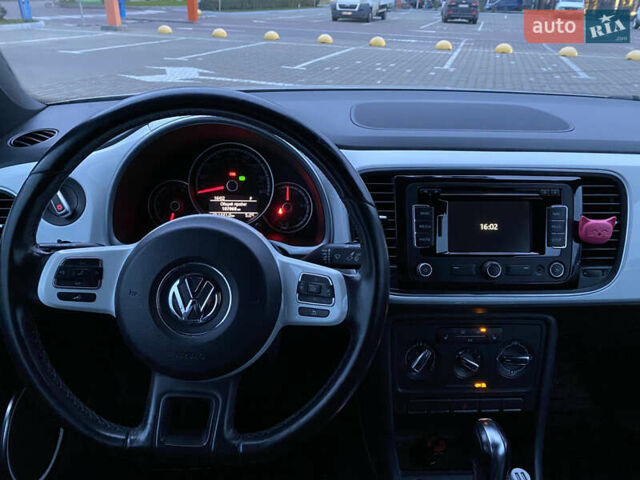 Білий Фольксваген Бітл, об'ємом двигуна 1.8 л та пробігом 107 тис. км за 10750 $, фото 12 на Automoto.ua
