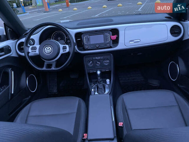 Білий Фольксваген Бітл, об'ємом двигуна 1.8 л та пробігом 107 тис. км за 10750 $, фото 28 на Automoto.ua