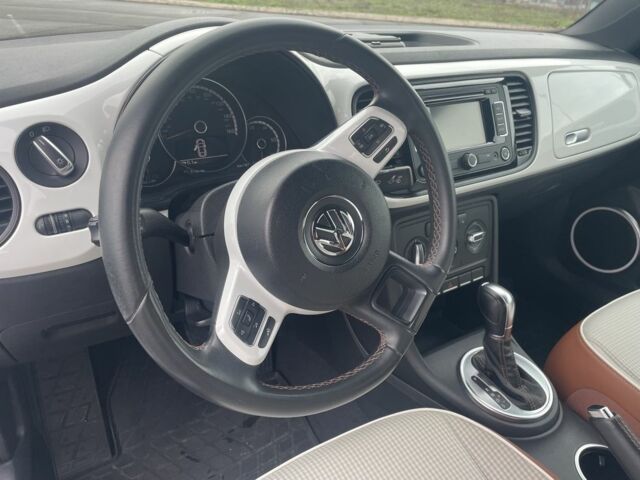 Білий Фольксваген Бітл, об'ємом двигуна 1.8 л та пробігом 154 тис. км за 12400 $, фото 7 на Automoto.ua