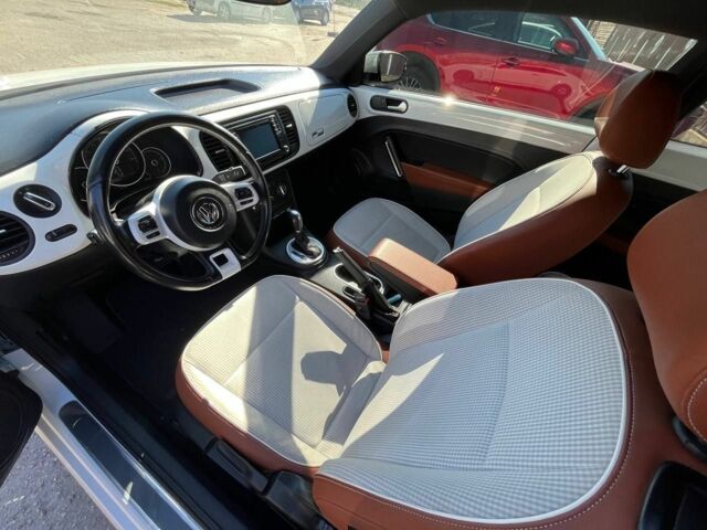 Белый Фольксваген Битл, объемом двигателя 0 л и пробегом 131 тыс. км за 13500 $, фото 15 на Automoto.ua