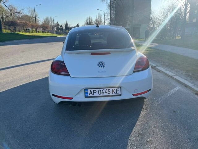 Белый Фольксваген Битл, объемом двигателя 0 л и пробегом 131 тыс. км за 13500 $, фото 2 на Automoto.ua