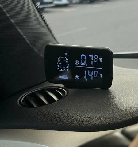 Бежевый Фольксваген Битл, объемом двигателя 2.5 л и пробегом 104 тыс. км за 12500 $, фото 24 на Automoto.ua