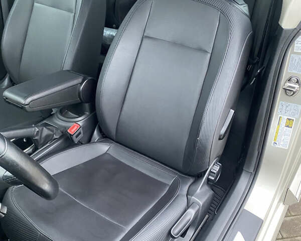 Бежевый Фольксваген Битл, объемом двигателя 2.48 л и пробегом 119 тыс. км за 11000 $, фото 7 на Automoto.ua