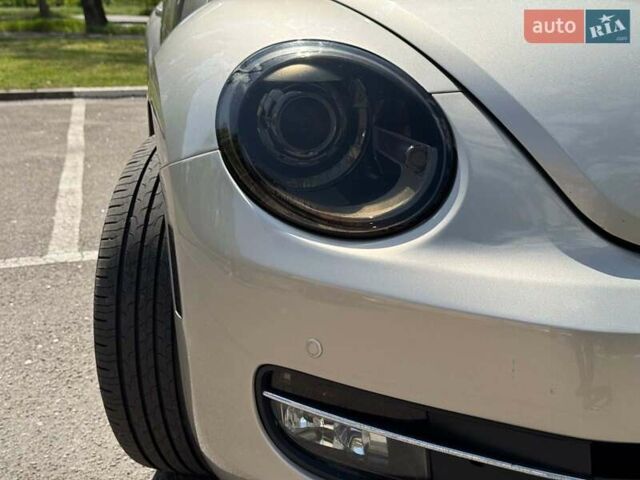 Бежевый Фольксваген Битл, объемом двигателя 1.8 л и пробегом 191 тыс. км за 9690 $, фото 7 на Automoto.ua