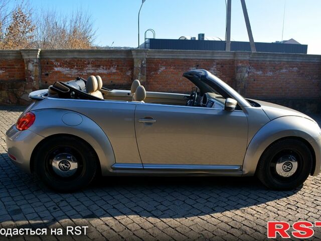 Бежевый Фольксваген Битл, объемом двигателя 2.5 л и пробегом 126 тыс. км за 8900 $, фото 11 на Automoto.ua