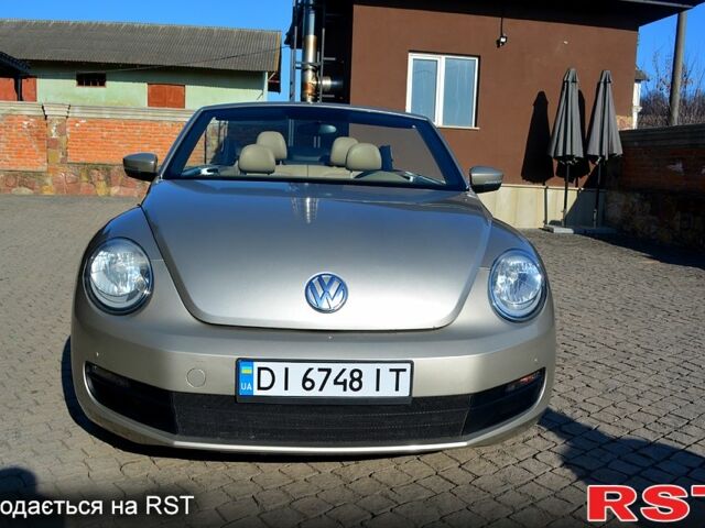 Бежевый Фольксваген Битл, объемом двигателя 2.5 л и пробегом 126 тыс. км за 8900 $, фото 3 на Automoto.ua