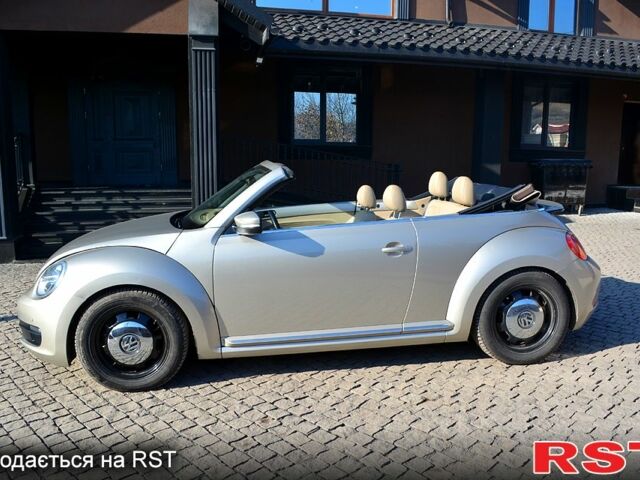 Бежевый Фольксваген Битл, объемом двигателя 2.5 л и пробегом 126 тыс. км за 8900 $, фото 2 на Automoto.ua