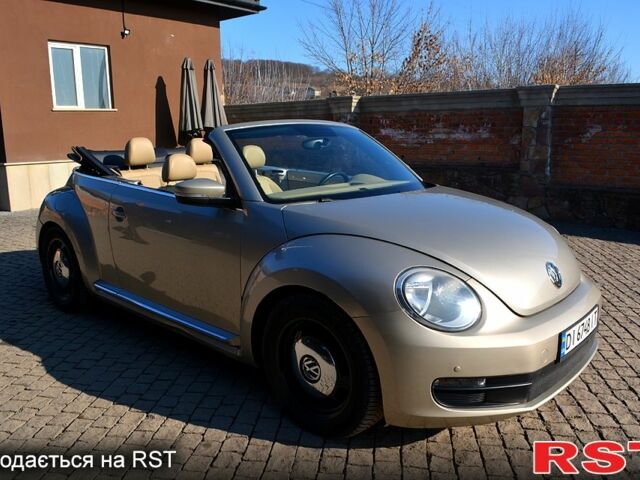 Бежевый Фольксваген Битл, объемом двигателя 2.5 л и пробегом 126 тыс. км за 8900 $, фото 12 на Automoto.ua