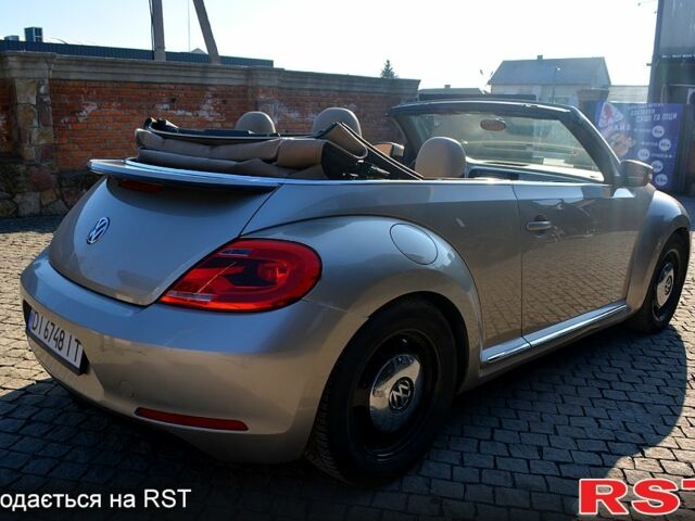 Бежевый Фольксваген Битл, объемом двигателя 2.5 л и пробегом 126 тыс. км за 8900 $, фото 7 на Automoto.ua