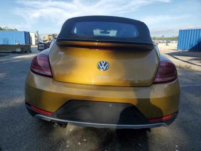 Бежевий Фольксваген Бітл, об'ємом двигуна 1.8 л та пробігом 153 тис. км за 2500 $, фото 5 на Automoto.ua