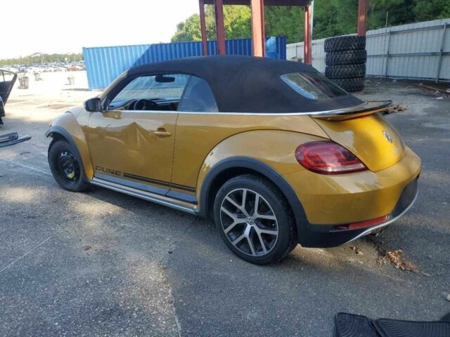 Бежевий Фольксваген Бітл, об'ємом двигуна 1.8 л та пробігом 153 тис. км за 2500 $, фото 1 на Automoto.ua