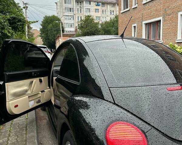 Черный Фольксваген Битл, объемом двигателя 2 л и пробегом 180 тыс. км за 4000 $, фото 4 на Automoto.ua