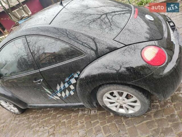 Черный Фольксваген Битл, объемом двигателя 2 л и пробегом 230 тыс. км за 4100 $, фото 5 на Automoto.ua