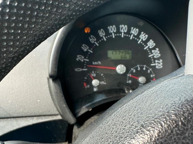 Черный Фольксваген Битл, объемом двигателя 2 л и пробегом 180 тыс. км за 4000 $, фото 2 на Automoto.ua