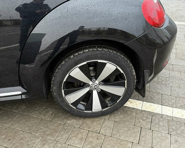 Черный Фольксваген Битл, объемом двигателя 2 л и пробегом 219 тыс. км за 13000 $, фото 14 на Automoto.ua