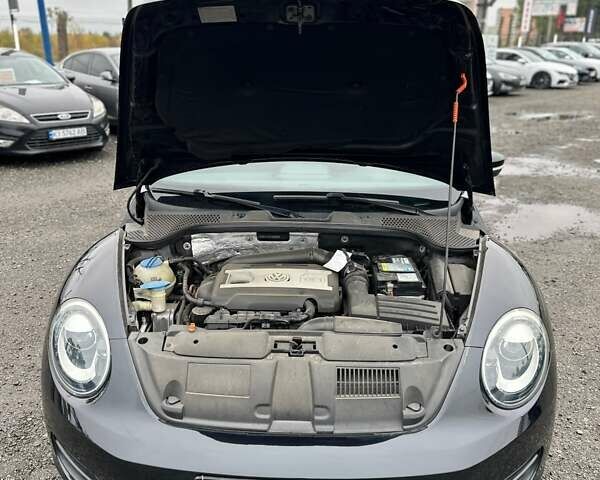 Черный Фольксваген Битл, объемом двигателя 1.98 л и пробегом 141 тыс. км за 9999 $, фото 32 на Automoto.ua