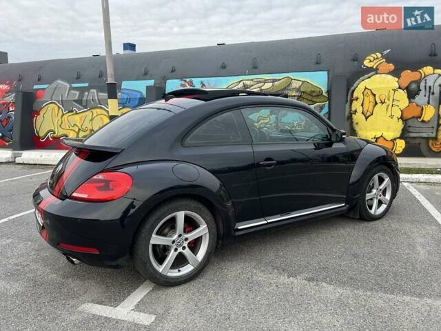 Черный Фольксваген Битл, объемом двигателя 1.98 л и пробегом 166 тыс. км за 10900 $, фото 4 на Automoto.ua