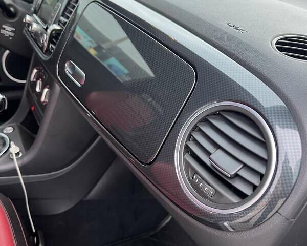 Черный Фольксваген Битл, объемом двигателя 1.98 л и пробегом 166 тыс. км за 10900 $, фото 15 на Automoto.ua