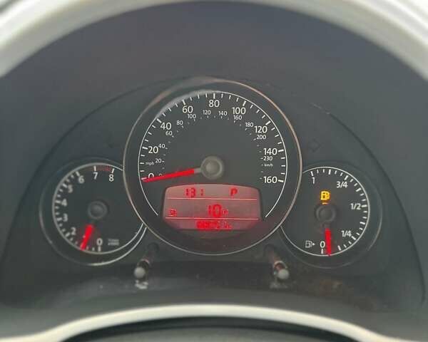 Черный Фольксваген Битл, объемом двигателя 1.98 л и пробегом 141 тыс. км за 9999 $, фото 31 на Automoto.ua