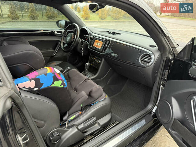 Черный Фольксваген Битл, объемом двигателя 2 л и пробегом 219 тыс. км за 13000 $, фото 19 на Automoto.ua