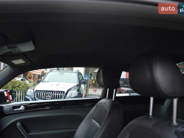 Черный Фольксваген Битл, объемом двигателя 2.5 л и пробегом 60 тыс. км за 10900 $, фото 9 на Automoto.ua