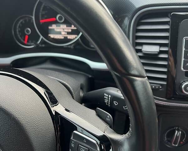 Черный Фольксваген Битл, объемом двигателя 1.98 л и пробегом 166 тыс. км за 10900 $, фото 17 на Automoto.ua