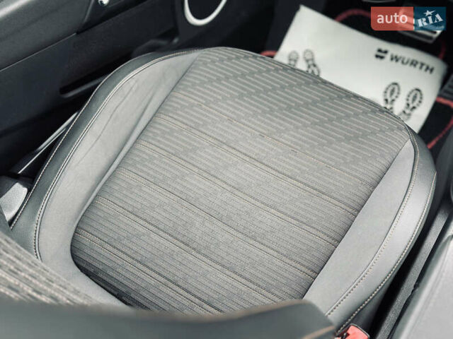 Черный Фольксваген Битл, объемом двигателя 1.98 л и пробегом 181 тыс. км за 9500 $, фото 37 на Automoto.ua