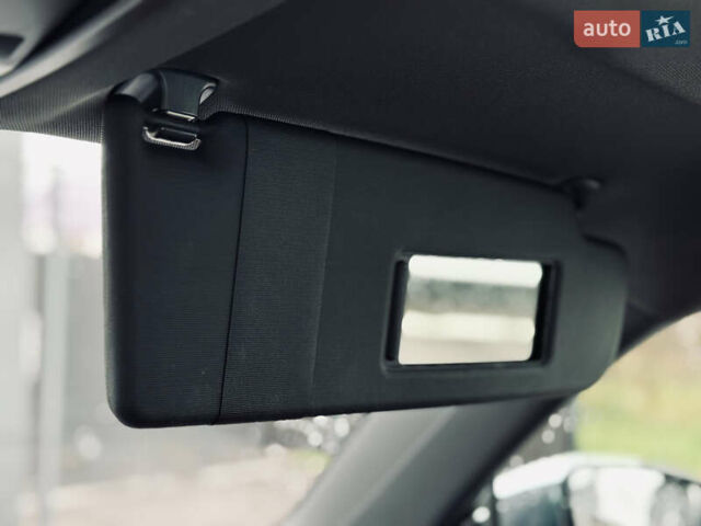 Черный Фольксваген Битл, объемом двигателя 1.98 л и пробегом 181 тыс. км за 9500 $, фото 56 на Automoto.ua