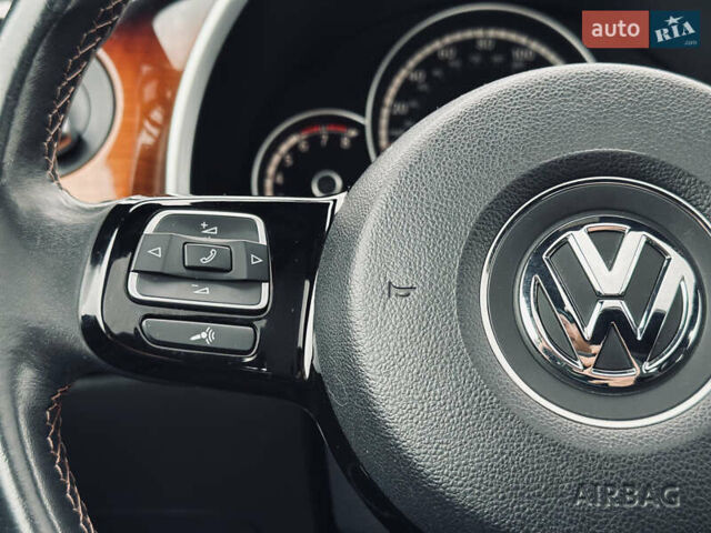 Черный Фольксваген Битл, объемом двигателя 1.98 л и пробегом 181 тыс. км за 9500 $, фото 48 на Automoto.ua