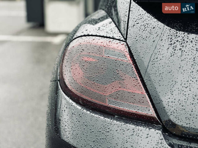 Черный Фольксваген Битл, объемом двигателя 1.98 л и пробегом 181 тыс. км за 9500 $, фото 9 на Automoto.ua