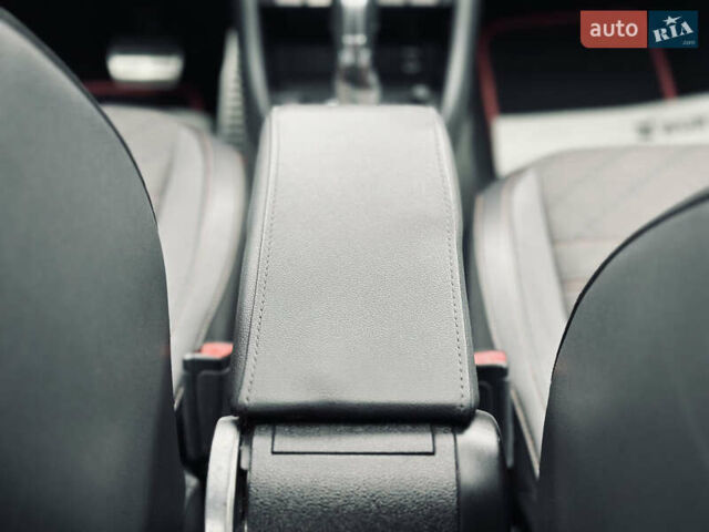 Черный Фольксваген Битл, объемом двигателя 1.98 л и пробегом 181 тыс. км за 9500 $, фото 38 на Automoto.ua