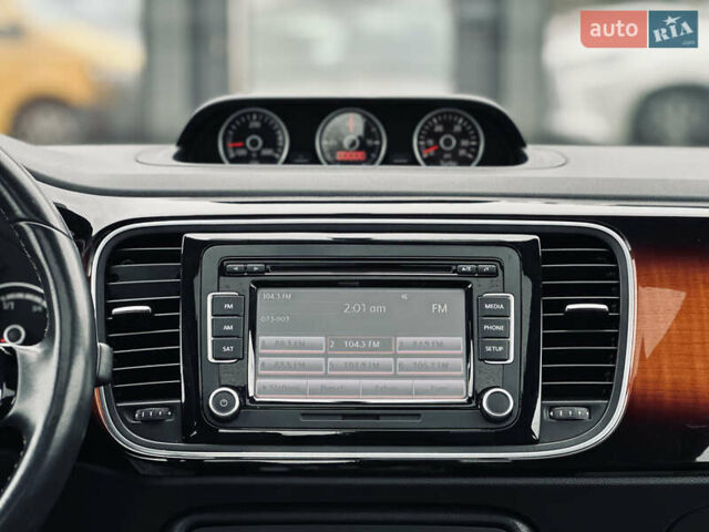 Черный Фольксваген Битл, объемом двигателя 1.98 л и пробегом 181 тыс. км за 9500 $, фото 33 на Automoto.ua