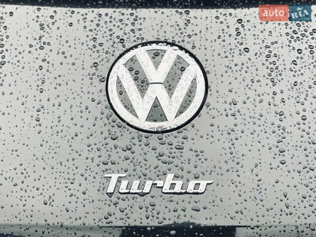 Черный Фольксваген Битл, объемом двигателя 1.98 л и пробегом 181 тыс. км за 9500 $, фото 7 на Automoto.ua
