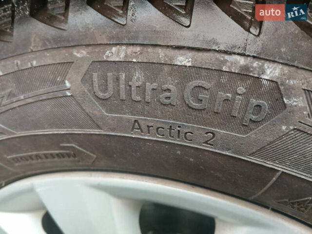 Черный Фольксваген Битл, объемом двигателя 2.48 л и пробегом 180 тыс. км за 8500 $, фото 14 на Automoto.ua