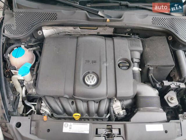 Черный Фольксваген Битл, объемом двигателя 2.48 л и пробегом 180 тыс. км за 8500 $, фото 15 на Automoto.ua