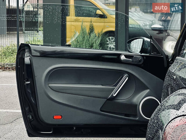 Черный Фольксваген Битл, объемом двигателя 1.98 л и пробегом 181 тыс. км за 9500 $, фото 16 на Automoto.ua