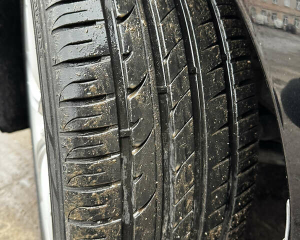 Черный Фольксваген Битл, объемом двигателя 1.8 л и пробегом 194 тыс. км за 12500 $, фото 41 на Automoto.ua