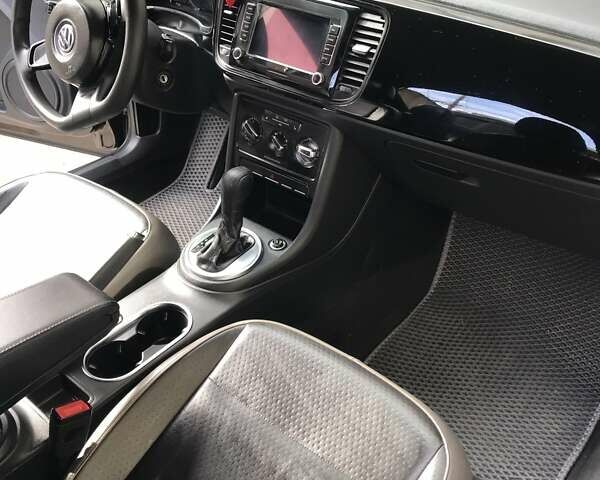 Черный Фольксваген Битл, объемом двигателя 1.8 л и пробегом 167 тыс. км за 10500 $, фото 7 на Automoto.ua