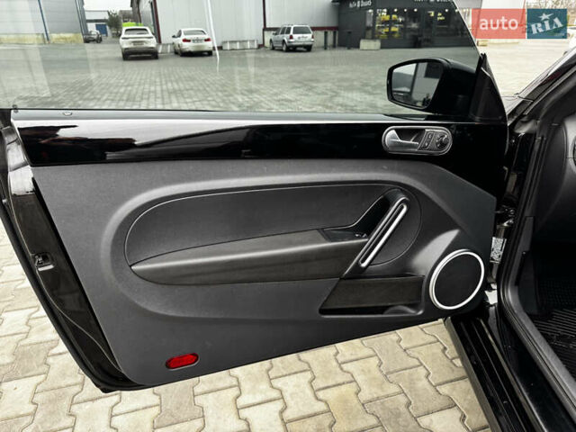 Черный Фольксваген Битл, объемом двигателя 1.8 л и пробегом 194 тыс. км за 12500 $, фото 25 на Automoto.ua