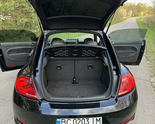 Черный Фольксваген Битл, объемом двигателя 1.8 л и пробегом 180 тыс. км за 8750 $, фото 6 на Automoto.ua